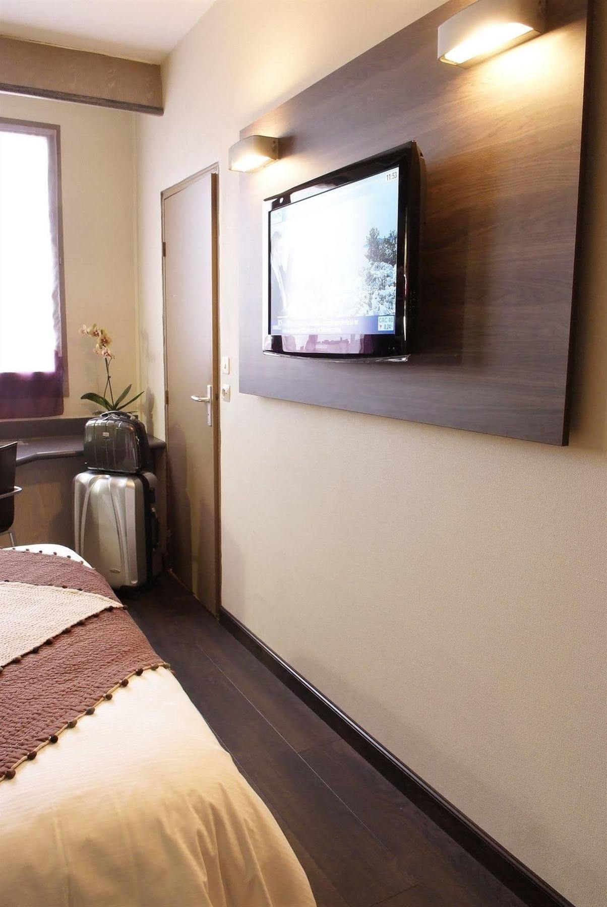 Gratte-ciel Ariana Hotel