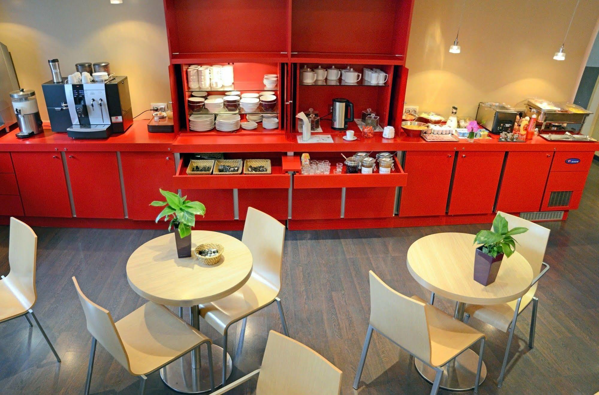 Gratte-ciel Ariana Hotel 3*